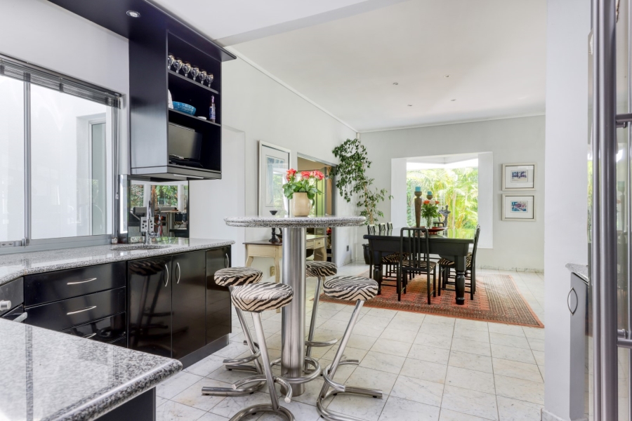 3 Bedroom Property for Sale in Constantia Western Cape